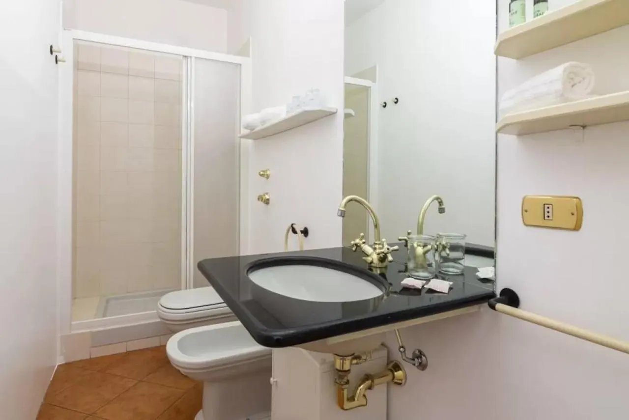 Revere 18 Apartment Milan