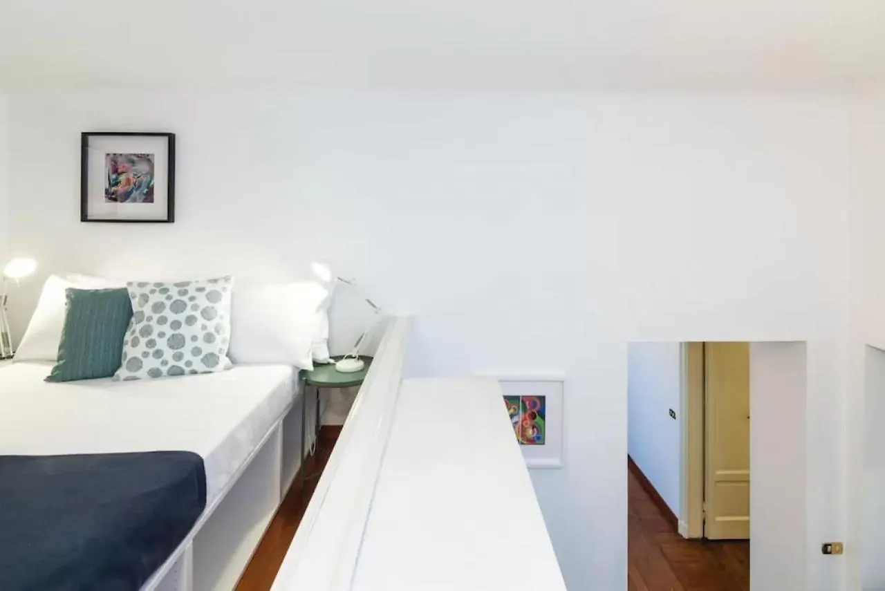 Revere 18 Apartment Milan