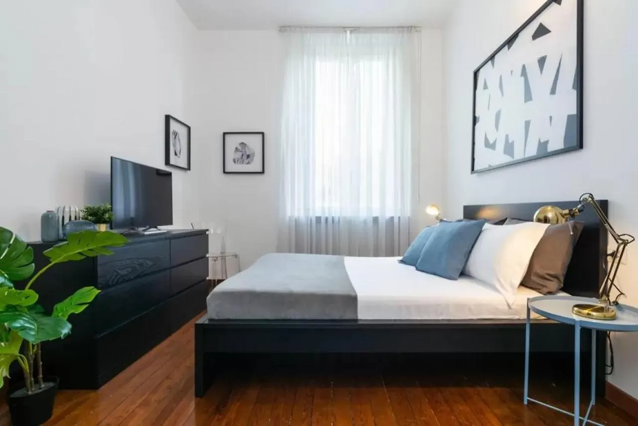 Revere 18 Apartment Milan